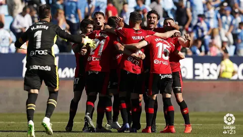 El Real Mallorca celebra la victoria Triunfo en la Rosaleda