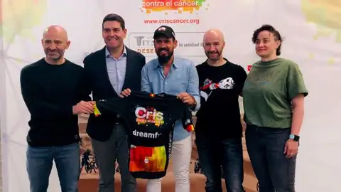 Cris Contra el Cáncer se sube a la bici para recorrer más de 600 km por la investigación de cáncer infantil EN BUENAS MANOS