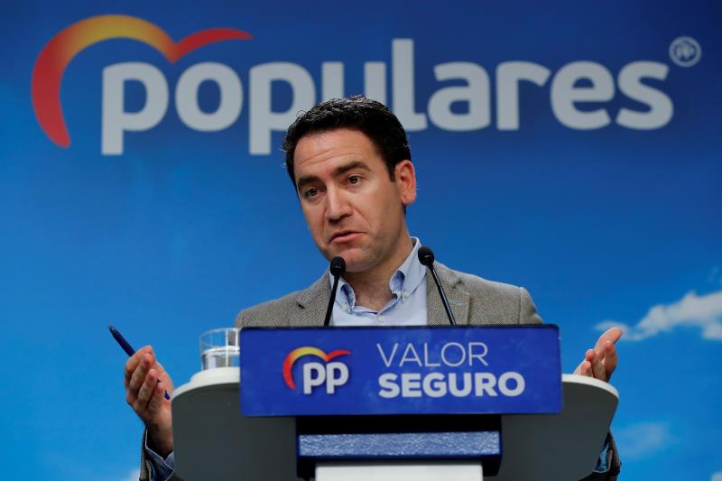García Egea: "Tiene toda la pinta que con la mayoría PSOE-Podemos en la Mesa no se suspenderá a los presos" García Egea: "Tiene toda la pinta que con la mayoría PSOE-Podemos en la Mesa no se suspenderá a los presos"