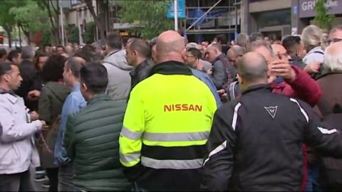 Trabajadores de Nissan Barcelona se concentran ante la Conselleria de Trabajo