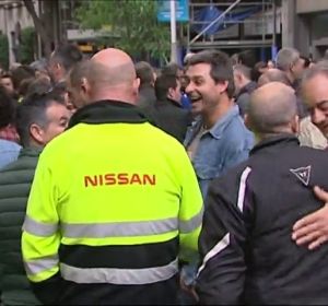 Trabajadores de Nissan Barcelona se concentran ante la Conselleria de Trabajo Trabajadores de Nissan Barcelona se concentran ante la Conselleria de Trabajo