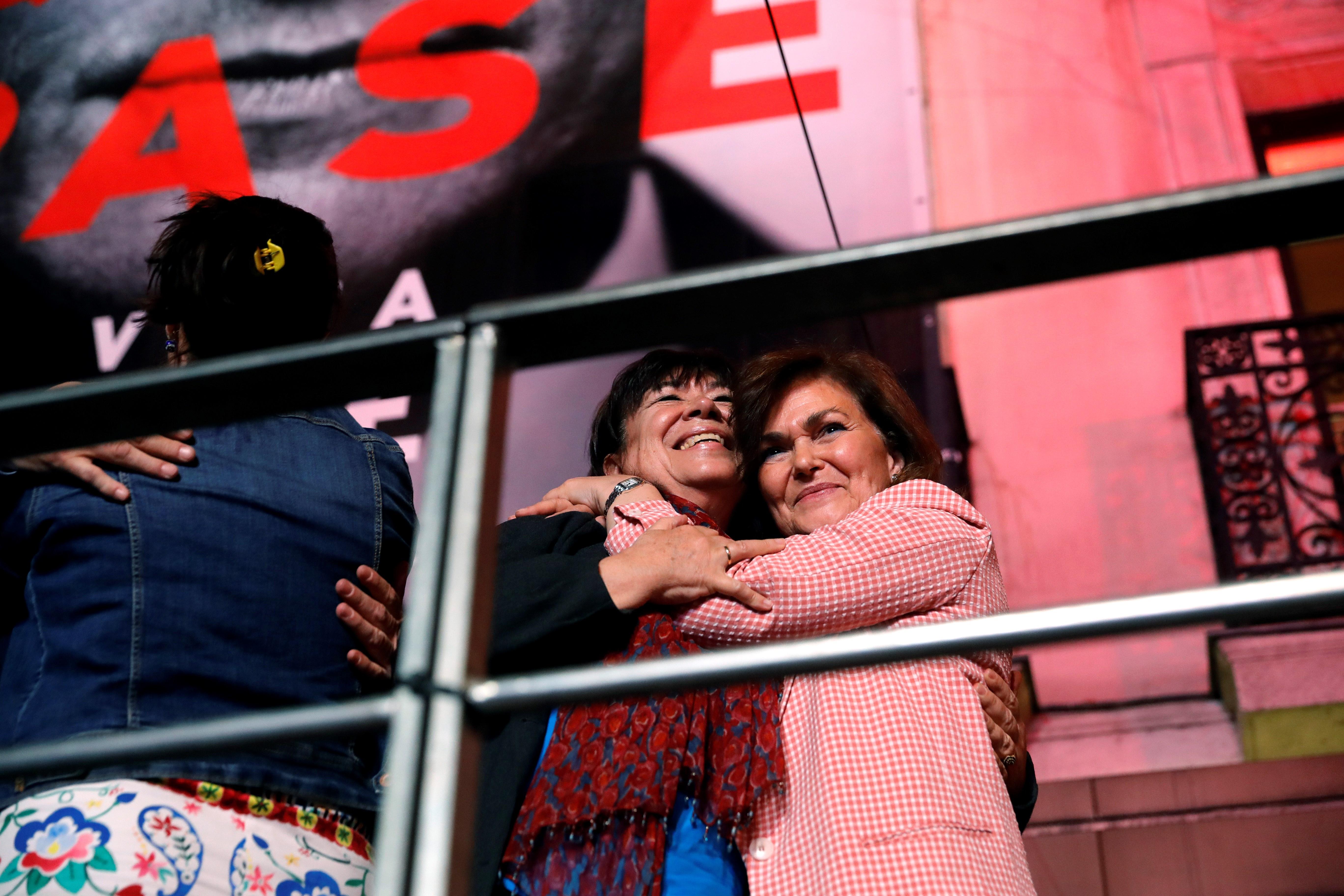 El PSOE no descarta gobernar en minoría y dice que "no hay prisa" para decidir posibles pactos El PSOE no descarta gobernar en minoría y dice que "no hay prisa" para decidir posibles pactos