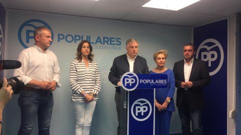 Ca&ntilde;&iacute;zares, junto a candidatos del PP al Congreso y al Senado