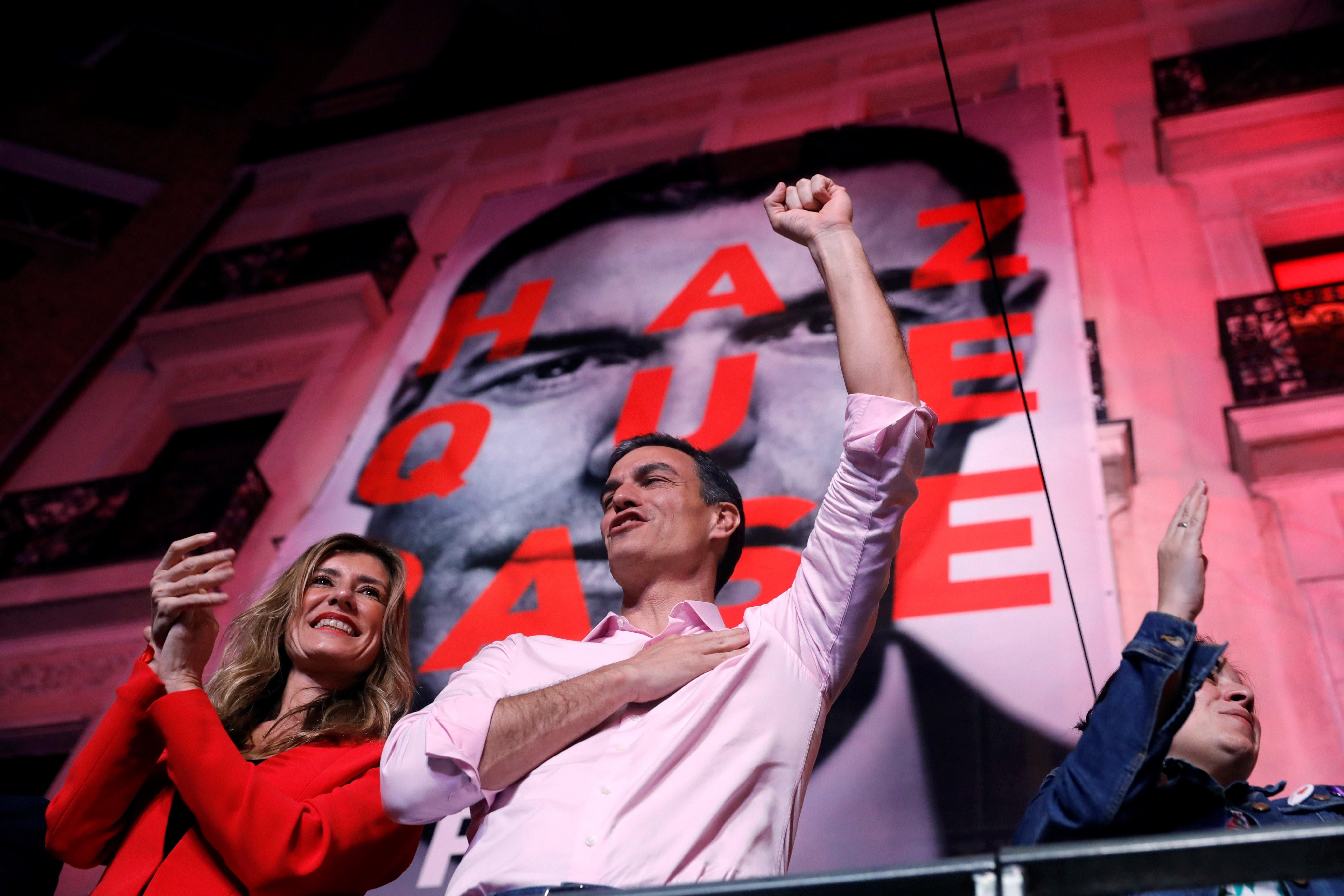 Pedro Sánchez: "No vamos a poner cordones sanitarios como hacen otros" Pedro Sánchez: "No vamos a poner cordones sanitarios como hacen otros"
