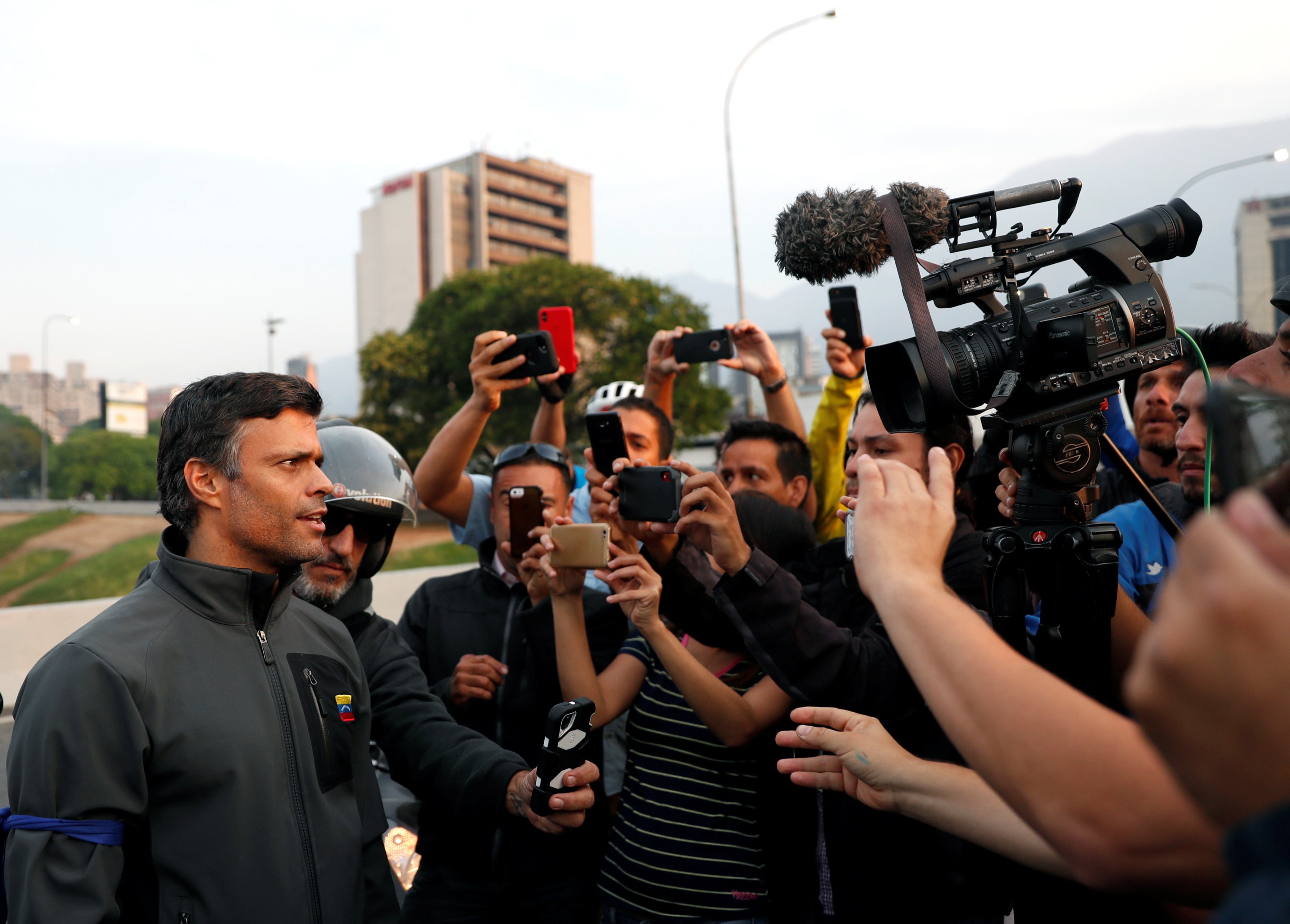 La inteligencia de EEUU y militares opuestos a Maduro planificaron los pasos para provocar la caída del régimen La inteligencia de EEUU y militares opuestos a Maduro planificaron los pasos para provocar la caída del régimen