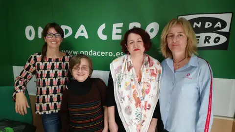La Casa de la Dona y el Pacto de Estado contra la Violencia de Género reunen a cuatro expertas para analizar causas y consecuencias de este tipo de acoso La Casa de la Dona y el Pacto de Estado contra la Violencia de Género reunen a cuatro expertas para analizar causas y consecuencias de este tipo de acoso