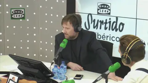 Latre 'anécdota': "Boris y yo, disfrazados de Masiel y salomé celebramos con Letonia su triunfo en Eurovisión" Latre 'anécdota': "Boris y yo, disfrazados de Masiel y salomé celebramos con Letonia su triunfo en Eurovisión"