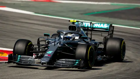 Bottas traza una curva con el Mercedes en Montmeló Bottas traza una curva con el Mercedes en Montmeló
