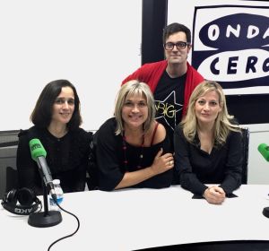 Julieta Venegas junto a Julia Otero, Miqui Otero y Nuria Torreblanca Julieta Venegas junto a Julia Otero, Miqui Otero y Nuria Torreblanca
