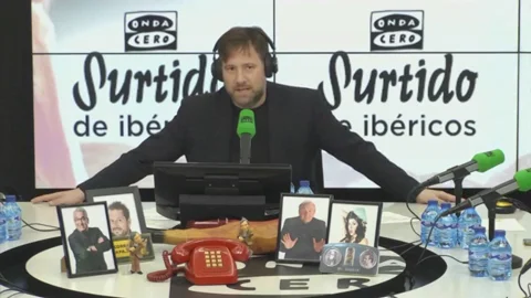Manolo Sarri&aacute;: "&iquest;Est&aacute;is tontos o qu&eacute; pasa, que no ten&eacute;is a quien invitar?"