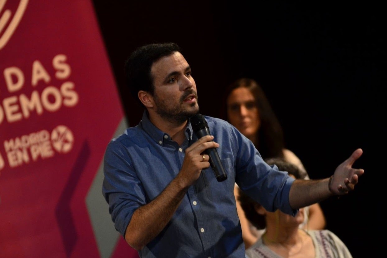 Izquierda Unida pide a Podemos que apoye a Sánchez aunque no haya gobierno de coalición Izquierda Unida pide a Podemos que apoye a Sánchez aunque no haya gobierno de coalición