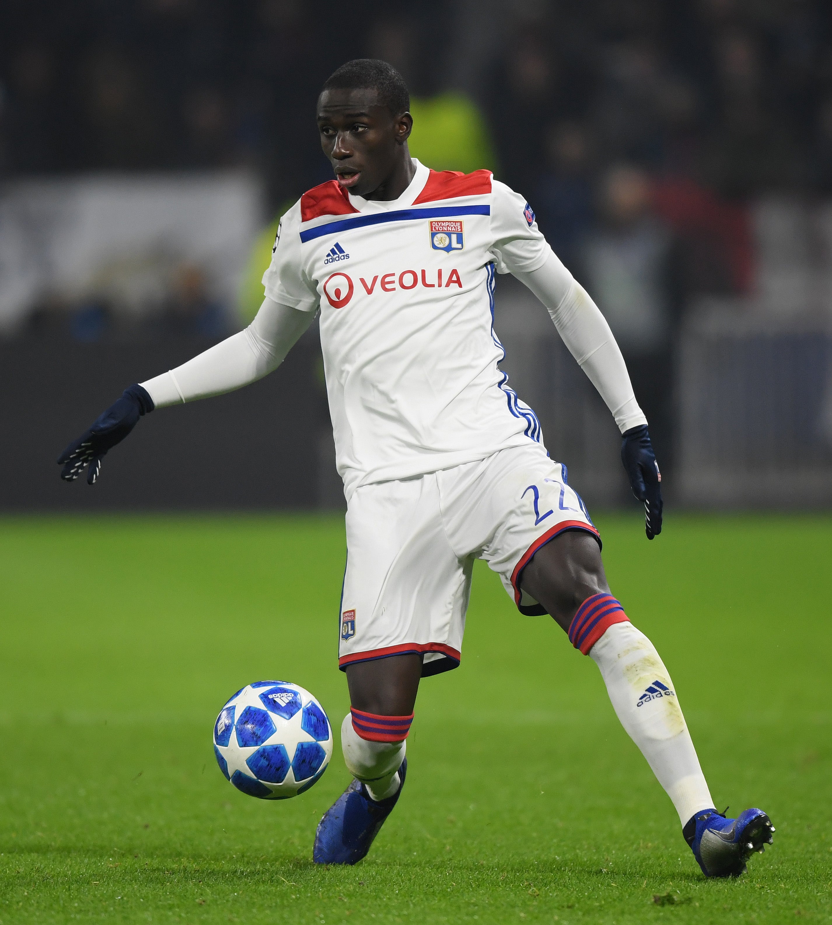 El Lyon desmiente haber llegado a un acuerdo con el Real Madrid para fichar a Mendy El Lyon desmiente haber llegado a un acuerdo con el Real Madrid para fichar a Mendy
