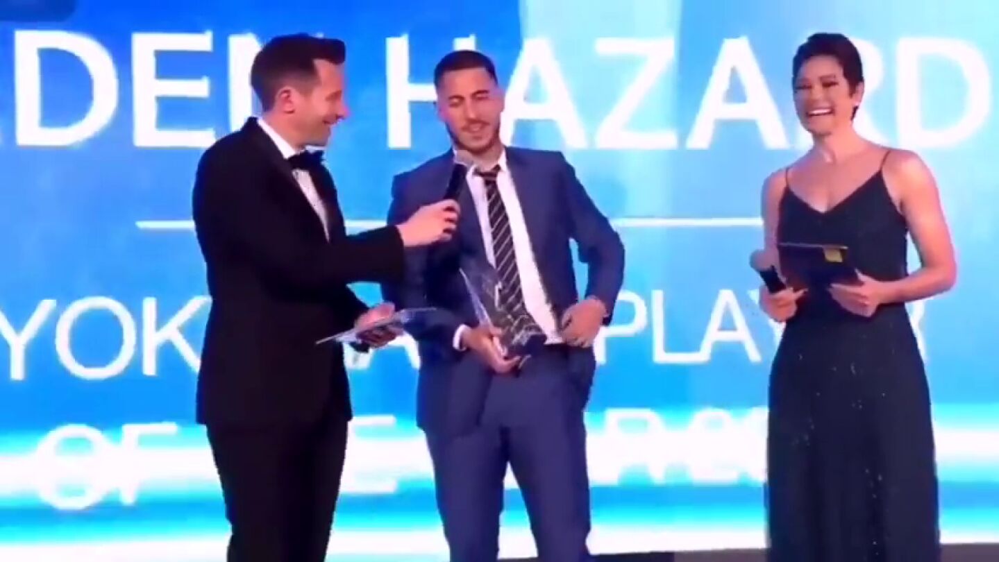 La respuesta de Hazard cuando le piden renovar con el Chelsea: "&iquest;D&oacute;nde est&aacute; el bol&iacute;grafo?"
