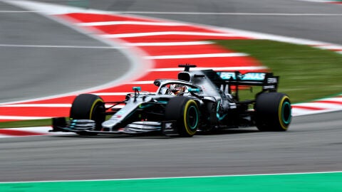 Hamilton rueda en Montmel&oacute;