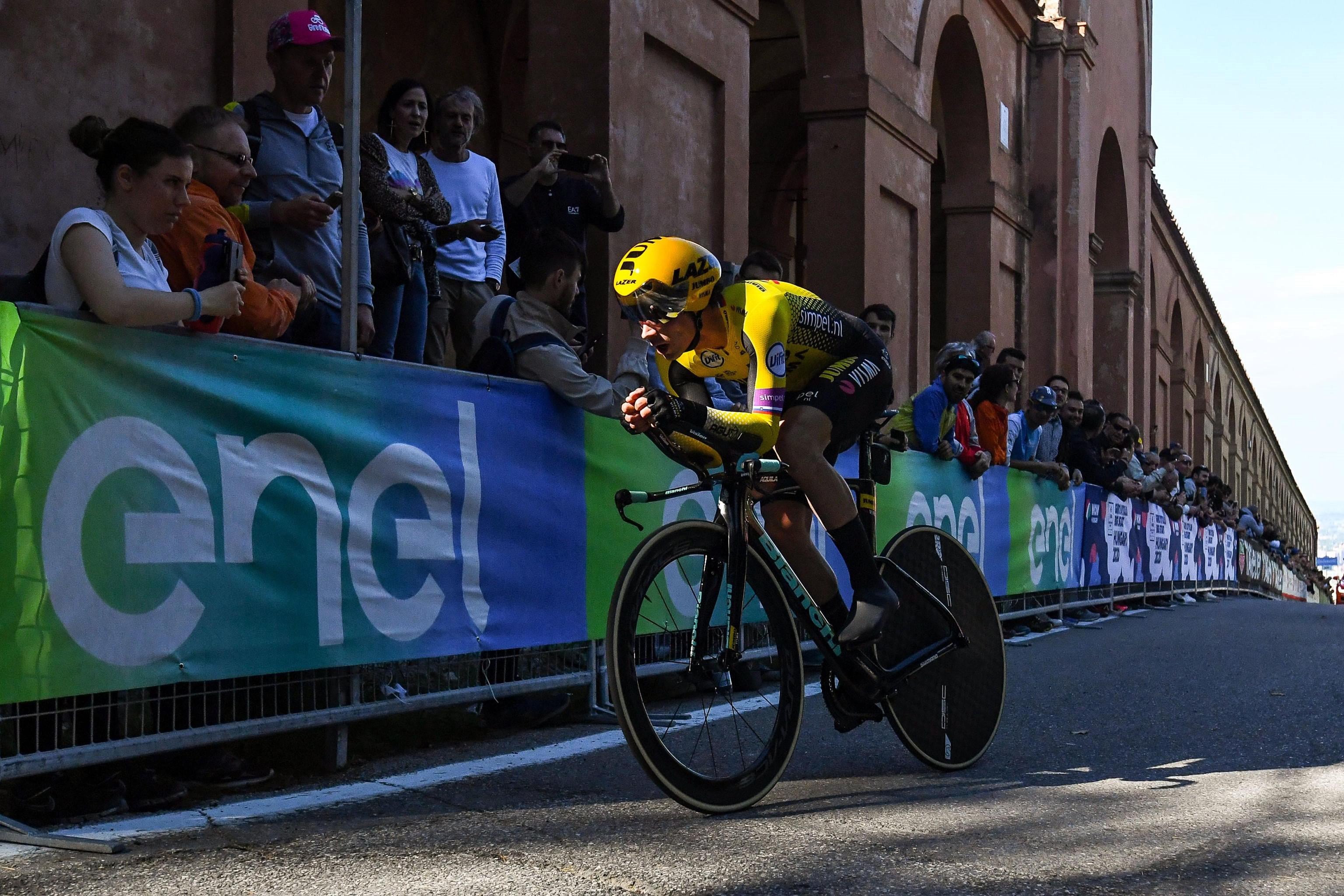 Roglic se impone en la novena etapa del Giro y Conti retiene el liderato Roglic se impone en la novena etapa del Giro y Conti retiene el liderato