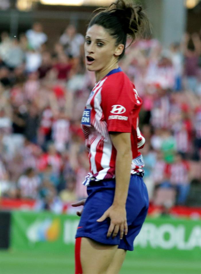 Esther González: "Podría ser mi último partido con el Atlético y me habría gustado despedirme con un título" Esther González: "Podría ser mi último partido con el Atlético y me habría gustado despedirme con un título"