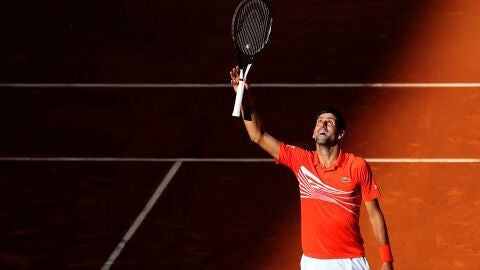 Novak Djokovic celebra su pase a la final del Masters de Madrid