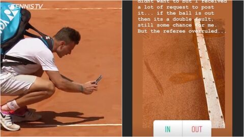 Marton Fucsovics sacando una fotograf&iacute;a al bote de la pelota