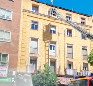 Cornisa que se ha desprendido en Carabanchel Cornisa que se ha desprendido en Carabanchel