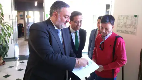 La Junta pide una reunión urgente para terminar de abordar los cortes de luz de la Zona Norte La Junta pide una reunión urgente para terminar de abordar los cortes de luz de la Zona Norte