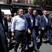  El secretario general del PSOE y presidente del Gobierno en funciones, Pedro Sánchez, visita Puente de Vallecas