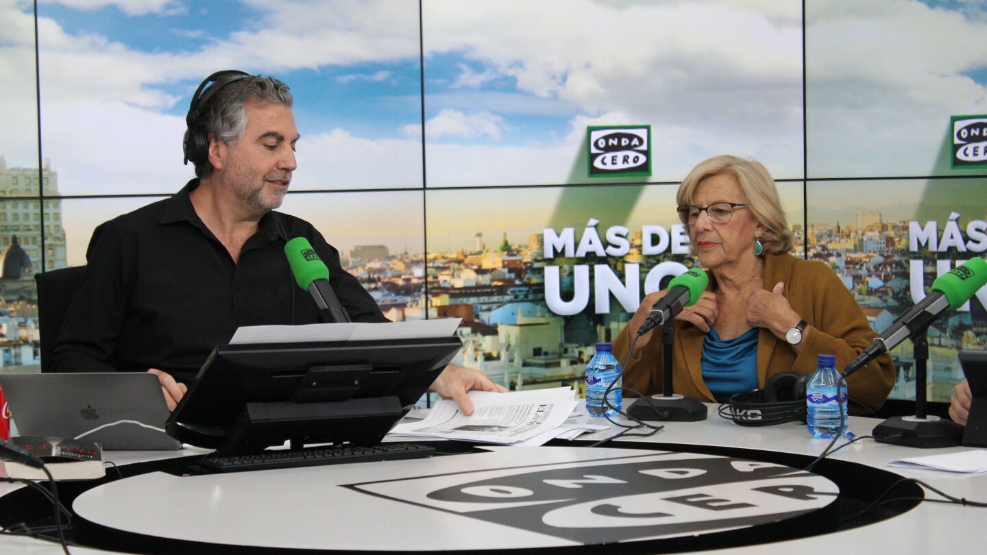 Manuela Carmena con Carlos Alsina en Más de uno