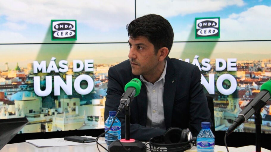 Daniel Izeddin 
