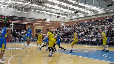 Oviedo - COB Segundo partido do play off entre Oviedo y Club Ourense Baloncesto