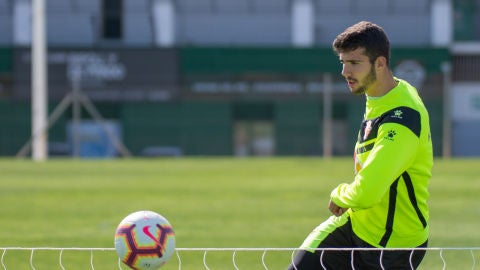 Nacho Ram&oacute;n del Valle, en un entrenamiento del Elche CF.