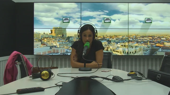 Entrevista completa a Bego&ntilde;a Villac&iacute;s en Julia en la onda