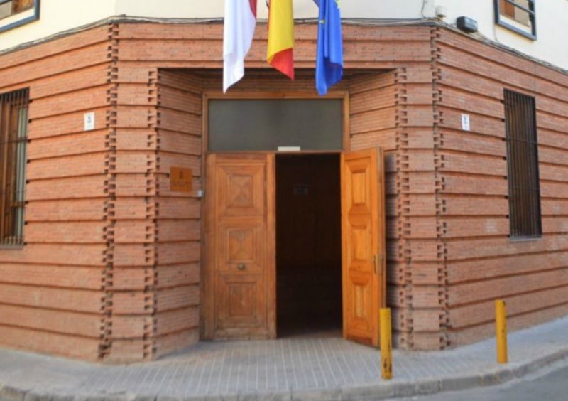 Dos mujeres aceptan diez meses de cárcel por traficar con drogas en Tomelloso Dos mujeres aceptan diez meses de cárcel por traficar con drogas en Tomelloso