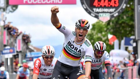 Pascal Ackermann celebra una victoria