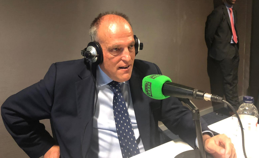 Al igual que el año pasado, el Málaga no puede inscribir aún Al igual que el año pasado, el Málaga no puede inscribir aún