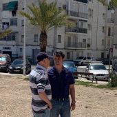 El candidato de Cs Elche en el barrio de San Antón.