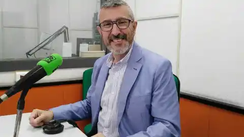 José Carlos Fernández Sarasola, cabeza de lista electoral de Ciudadanos en Gijón Entrevista de campaña en el programa "Gijón en la Onda"