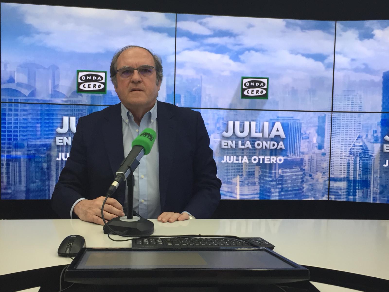Ángel Gabilondo: "No tengo que perder mis convicciones y mis valores para llegar a un acuerdo con alguien que no piense como yo" Ángel Gabilondo: "No tengo que perder mis convicciones y mis valores para llegar a un acuerdo con alguien que no piense como yo"