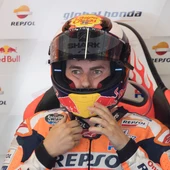 Jorge Lorenzo mira al vacío en una sesión con Honda Jorge Lorenzo mira al vacío en una sesión con Honda