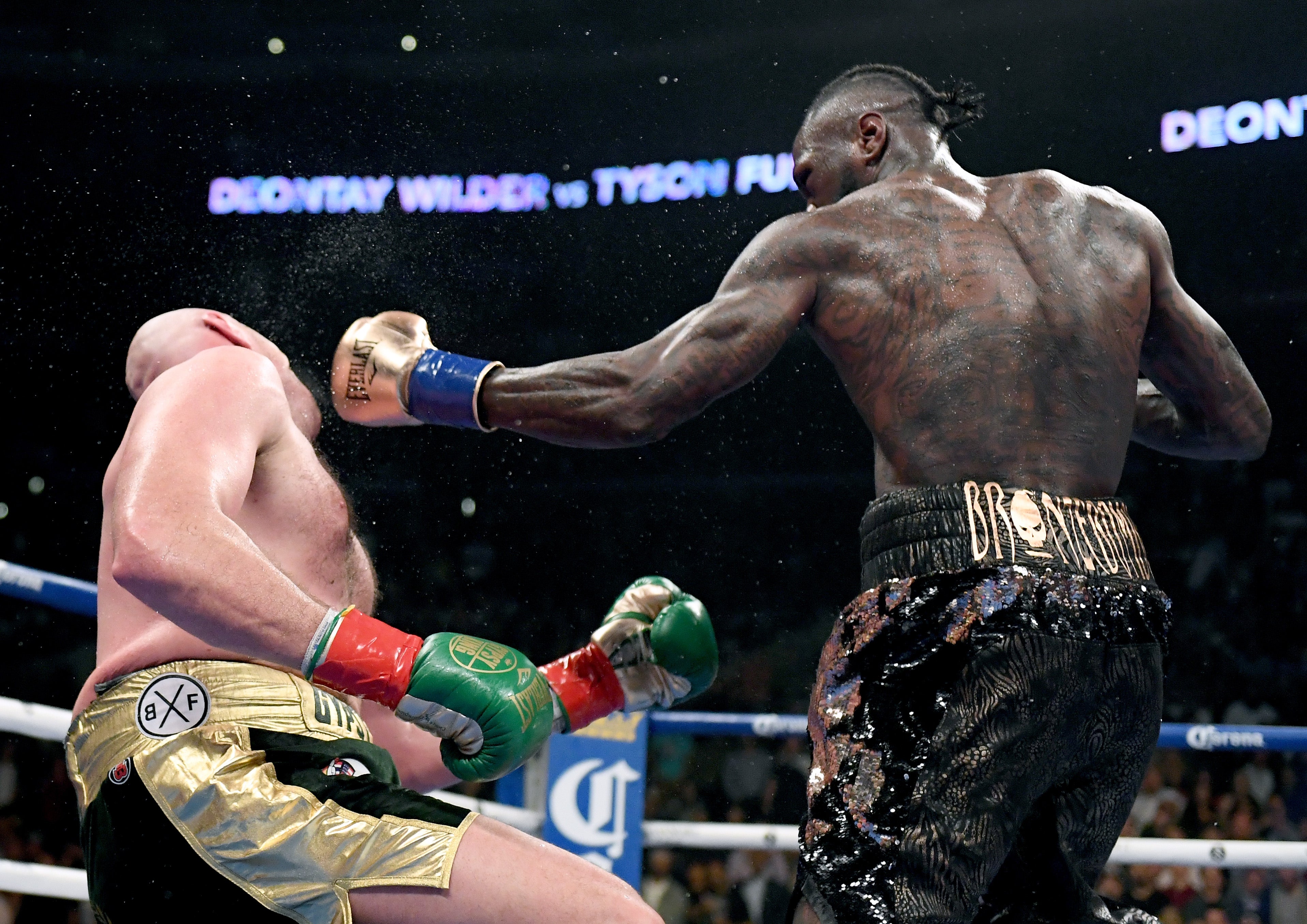 Deontay Wilder, antes de medirse a Dominic Breazeale: "El boxeo es el único deporte en el que puedes matar a un hombre y cobrar por ello" Deontay Wilder, antes de medirse a Dominic Breazeale: "El boxeo es el único deporte en el que puedes matar a un hombre y cobrar por ello"