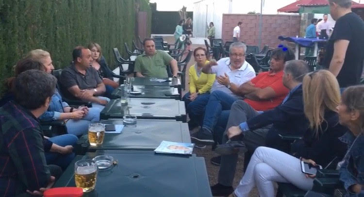 Cañizares se compromete a dar una solución “inmediata” a los problemas que padecen los vecinos de la calle Rusia Cañizares se compromete a dar una solución “inmediata” a los problemas que padecen los vecinos de la calle Rusia