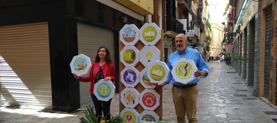 Miquel Ensenyat, candidato de MES al Govern, y Neus Truyol, número 2 a Cort. Miquel Ensenyat, candidato de MES al Govern, y Neus Truyol, número 2 a Cort.
