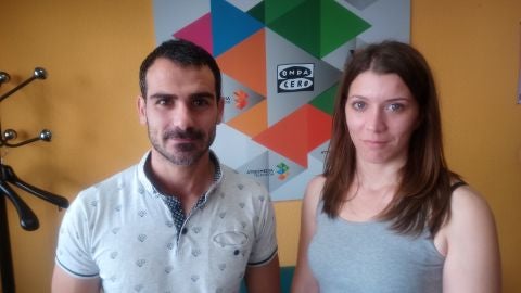Padres y madres de ASPANIAS recogen firmas para que conseller&iacute;a frene los recortes en atenci&oacute;n temprana
