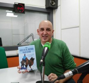 Alberto Campa, autor de "Una vuelta al mundo bajo cero" Alberto Campa, autor de "Una vuelta al mundo bajo cero"