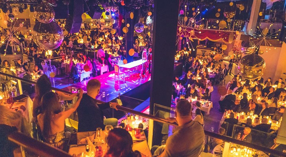 El Govern ordena el cierre de discotecas y gimnasios y reduce el aforo de bares, teatros y cines El Govern ordena el cierre de discotecas y gimnasios y reduce el aforo de bares, teatros y cines