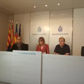 Francisco Alberola, primero por la izquierda, en la presentación como director del Festival Medieval de Elche. Francisco Alberola, primero por la izquierda, en la presentación como director del Festival Medieval de Elche.