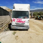 Vox denuncia actos vandálicos contra camión de candidato Vox denuncia actos vandálicos contra camión de candidato