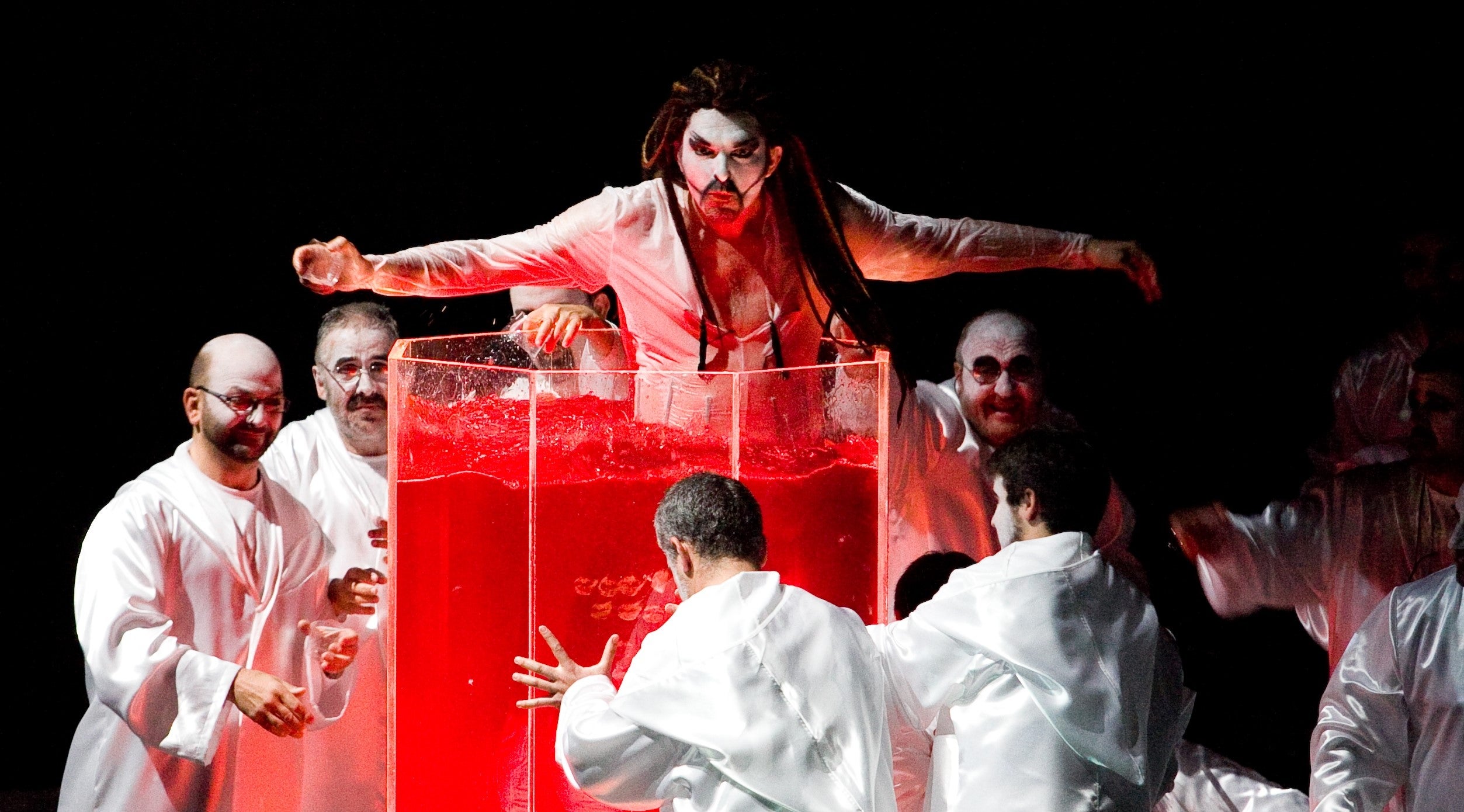 La Fura dels Baus torna a Barcelona amb 'Carmina Burana' La Fura dels Baus torna a Barcelona amb 'Carmina Burana'