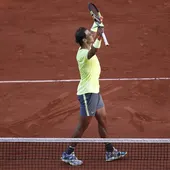 Nadal celebra una nueva victoria en Roland Garros Nadal celebra una nueva victoria en Roland Garros