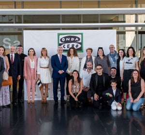Foto final Premiados 2019 y autoridades Foto final Premiados 2019 y autoridades