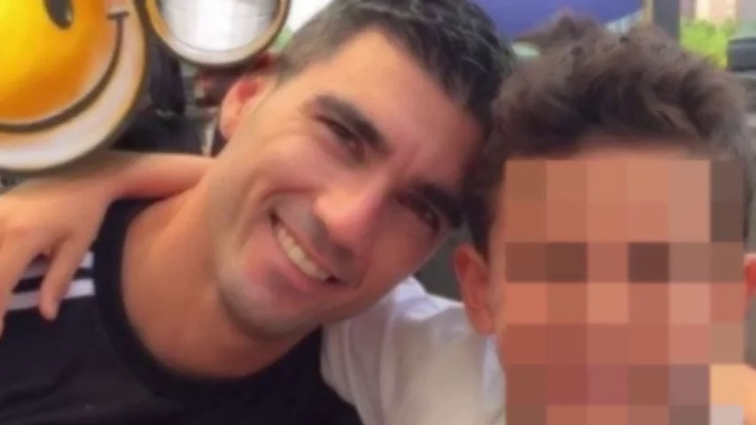 El mensaje del hijo de José Antonio Reyes tras la muerte del futbolista: "Este es el úlimo momento que pasamos juntos" El mensaje del hijo de José Antonio Reyes tras la muerte del futbolista: "Este es el úlimo momento que pasamos juntos"
