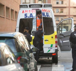 Imagen de archivo de una ambulancia en Castellón Imagen de archivo de una ambulancia en Castellón